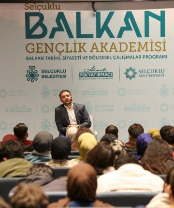 Gençler için balkanlar yolculuğu başladı: Akademi yoğun ilgi görüyor 