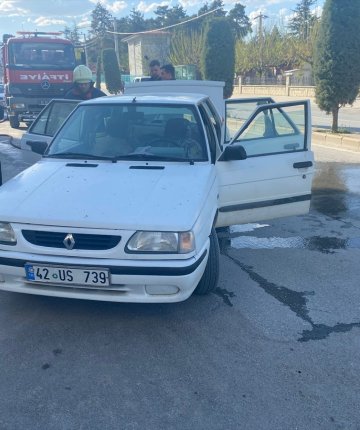 Konya’da park halindeki araçta yangın çıktı! 1 kişi yaralandı