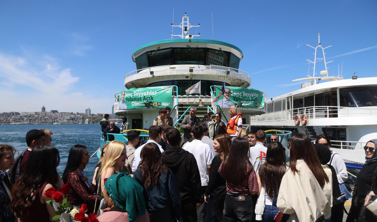 Başkan Altay gençlerle İstanbul’da buluştu! Genç Seyyah coşkusu sürüyor