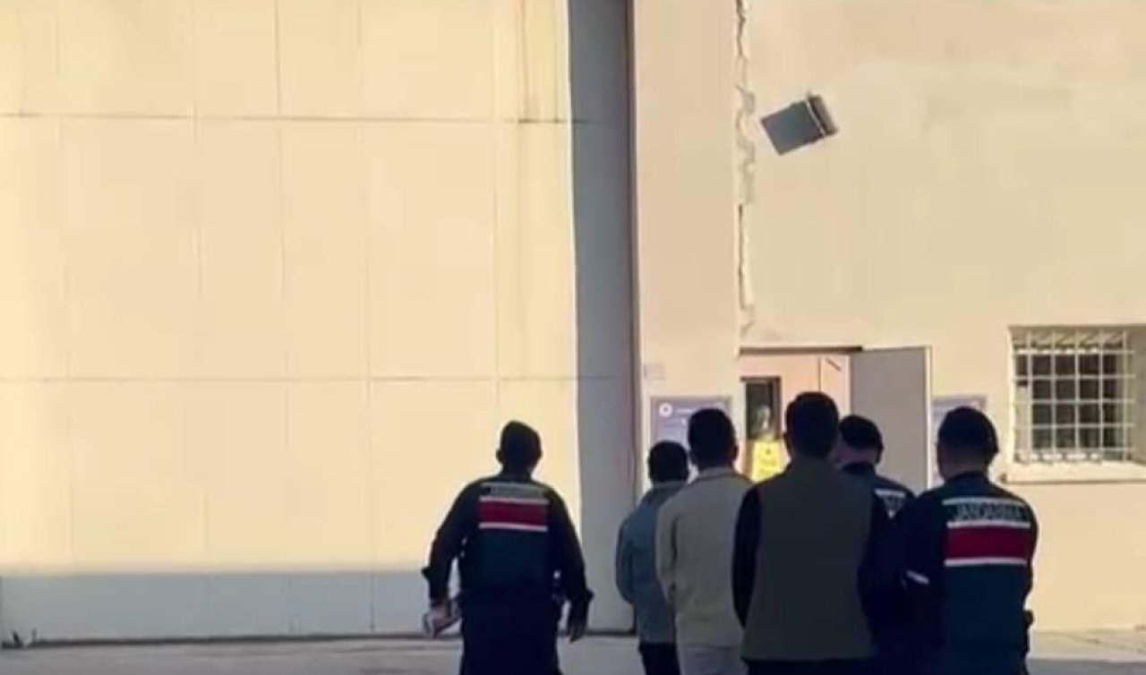 Konya’da jandarmadan dev operasyon: 465 aranan şahıs yakalandı