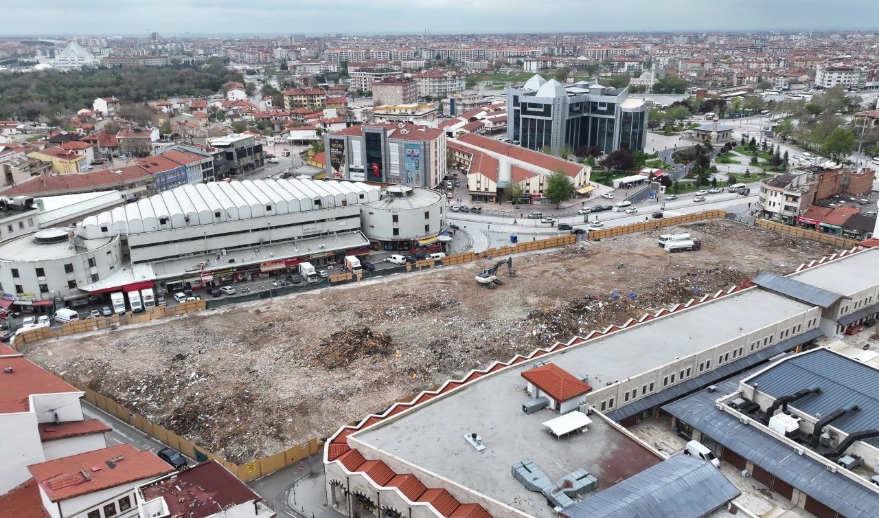 Konya tarihî aksını yeniliyor: Peynir Pazarı’nda yıkım tamamlandı