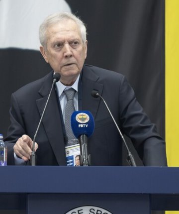 Aziz Yıldırım, Fenerbahçe Kulübü başkanlığına aday olduğunu açıkladı