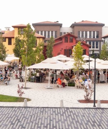 Konya’nın gözde mekânı yeniden hizmete girdi: Avlu Kafe’de yeni sezon
