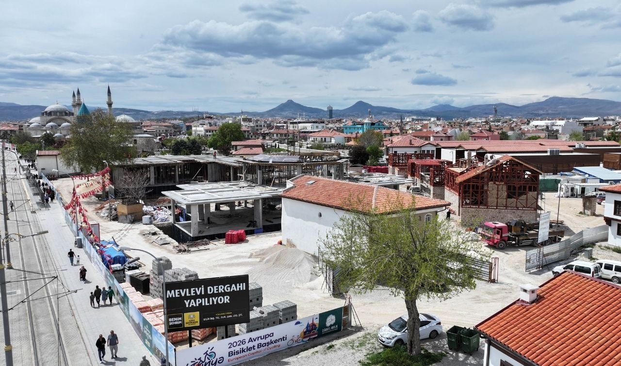 Mevlana Türbesi arkası sil baştan değişiyor