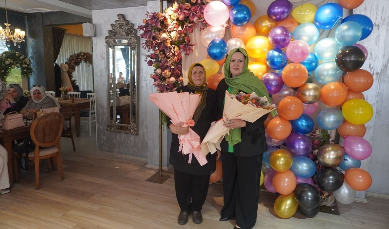 Gönüllü Elçiler’den annelere unutulmaz Anneler Günü etkinliği