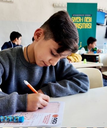Konya’da umre ödüllü Siyer-i Nebi yarışmasına binlerce öğrenci katıldı