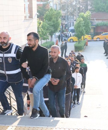 Konya dahil 33 ilde yasa dışı bahis operasyonu!  45 zanlı adliyede