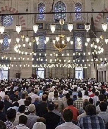 Konya’da bayram namazı saat kaçta? 2026 Kurban Bayramı namaz vakti açıklandı