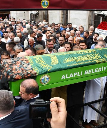 Eski MKYK Üyesi Emine Çift son yolculuğuna uğurlandı