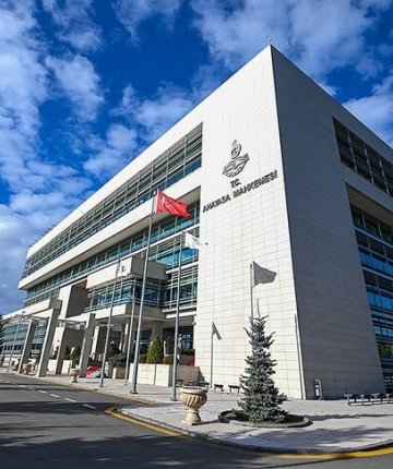Yıllardır tartışılıyordu! AYM süresiz nafaka için son sözü söyledi
