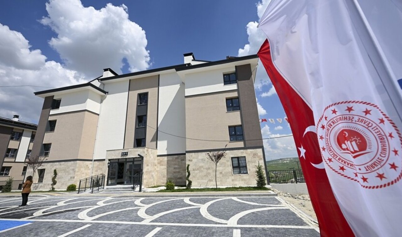 Konya’da ev alacaklara müjde! TOKİ konutlarının örnek dairesi tanıtıldı