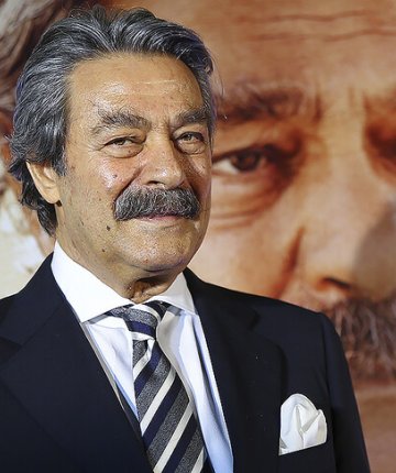 Son dakika... Kadir İnanır hayatını kaybetti