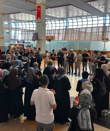 Umre sezonu Konya’dan başladı: İlk kafile yola çıktı