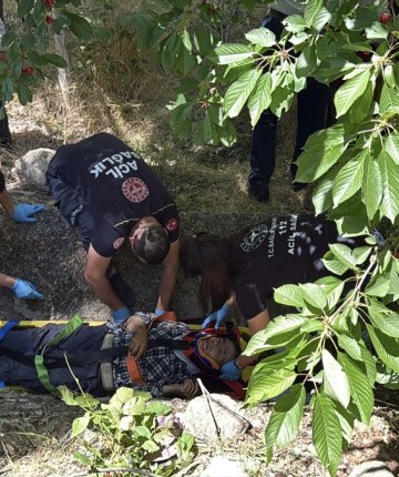  Konya’da kiraz toplamaya çıkan kişi su kanalına düştü