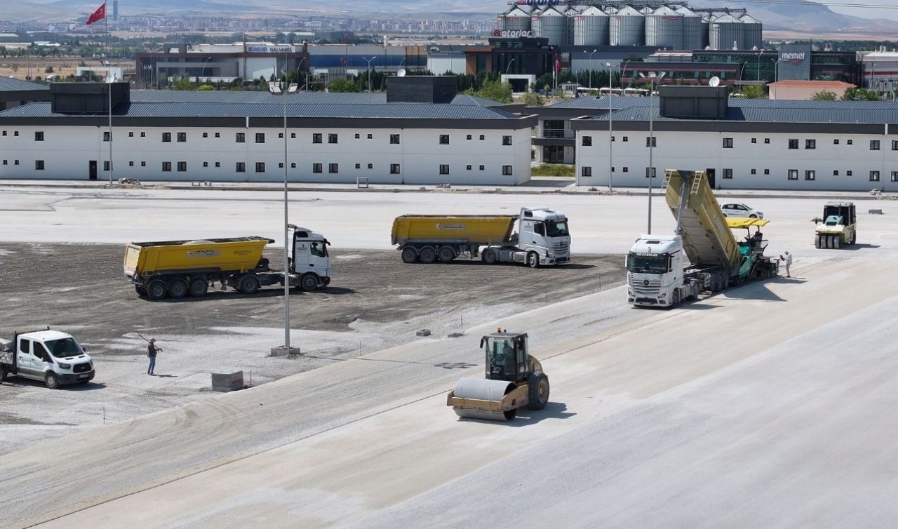 Konya Büyükşehir’den ağır tonajlı araçlara modern kamyon garajı