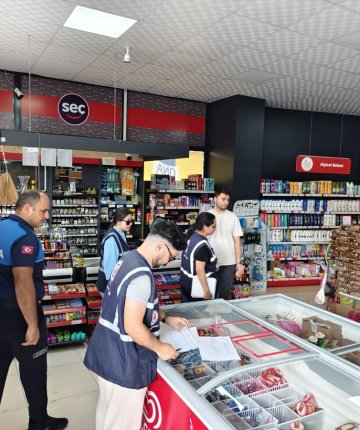 Konya’nın bu ilçesinde marketlerde fiyat ve etiket denetimi yapıldı