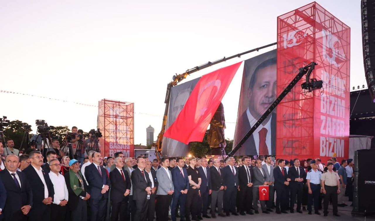 Konya’da Binlerce Vatandaş 15 Temmuz İçin Tek Yürek Oldu