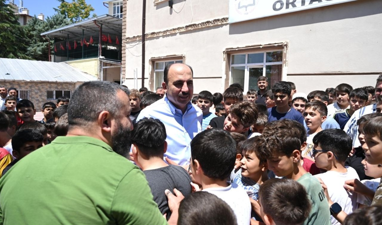 Başkan Altay Hafızlık Eğitimi Alan Öğrenciler ve Yaz Kur’an Kursu Öğrencileriyle Bir Araya Geldi