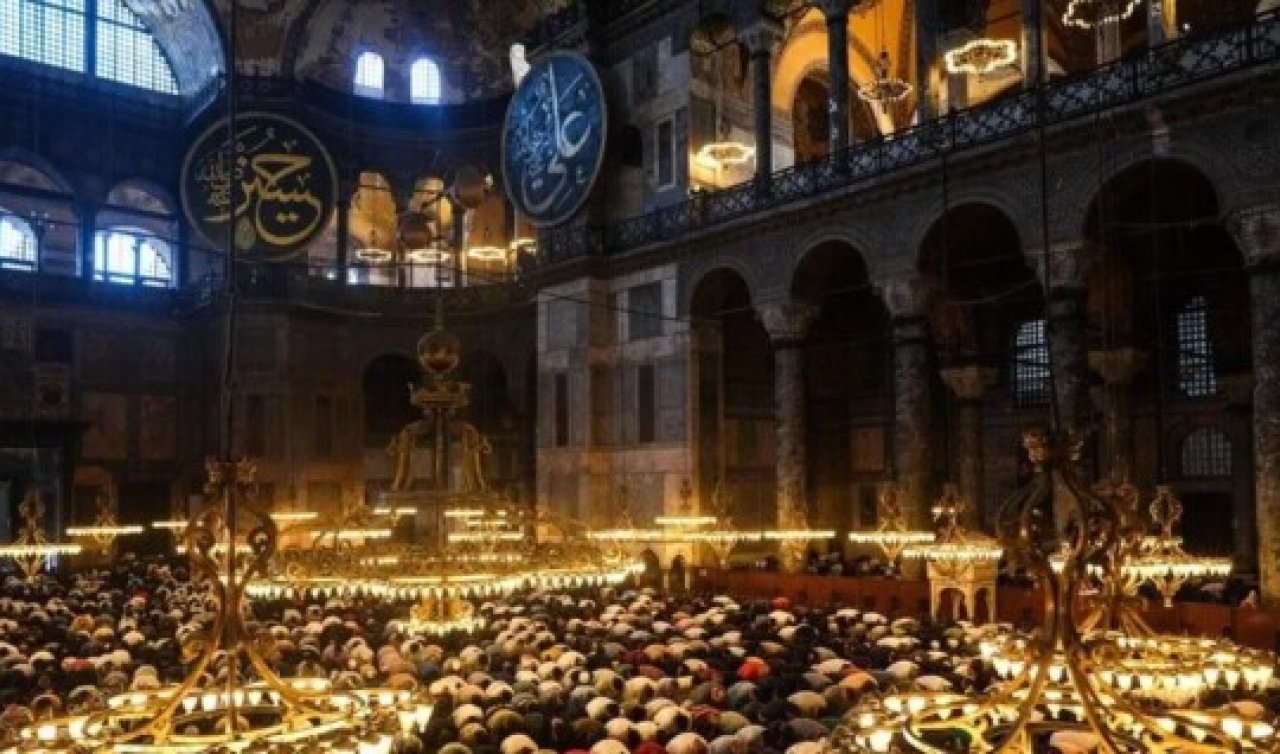 Ayasofya’nın Yeniden İbadete Açılışının Üzerinden 6 Yıl Geçti