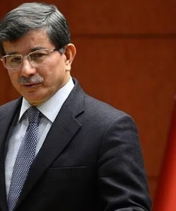 Ahmet Davutoğlu Siyaseti Bıraktığını Duyurdu! Gelecek Partisi Kapanıyor