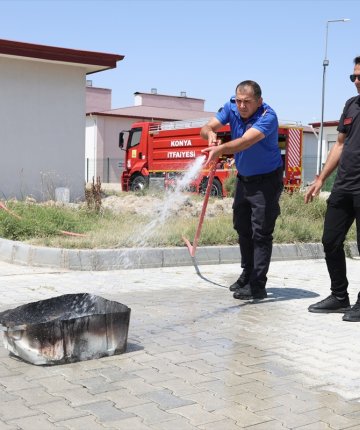 Konya’da infaz koruma memurlarına yangına müdahale eğitimi verildi