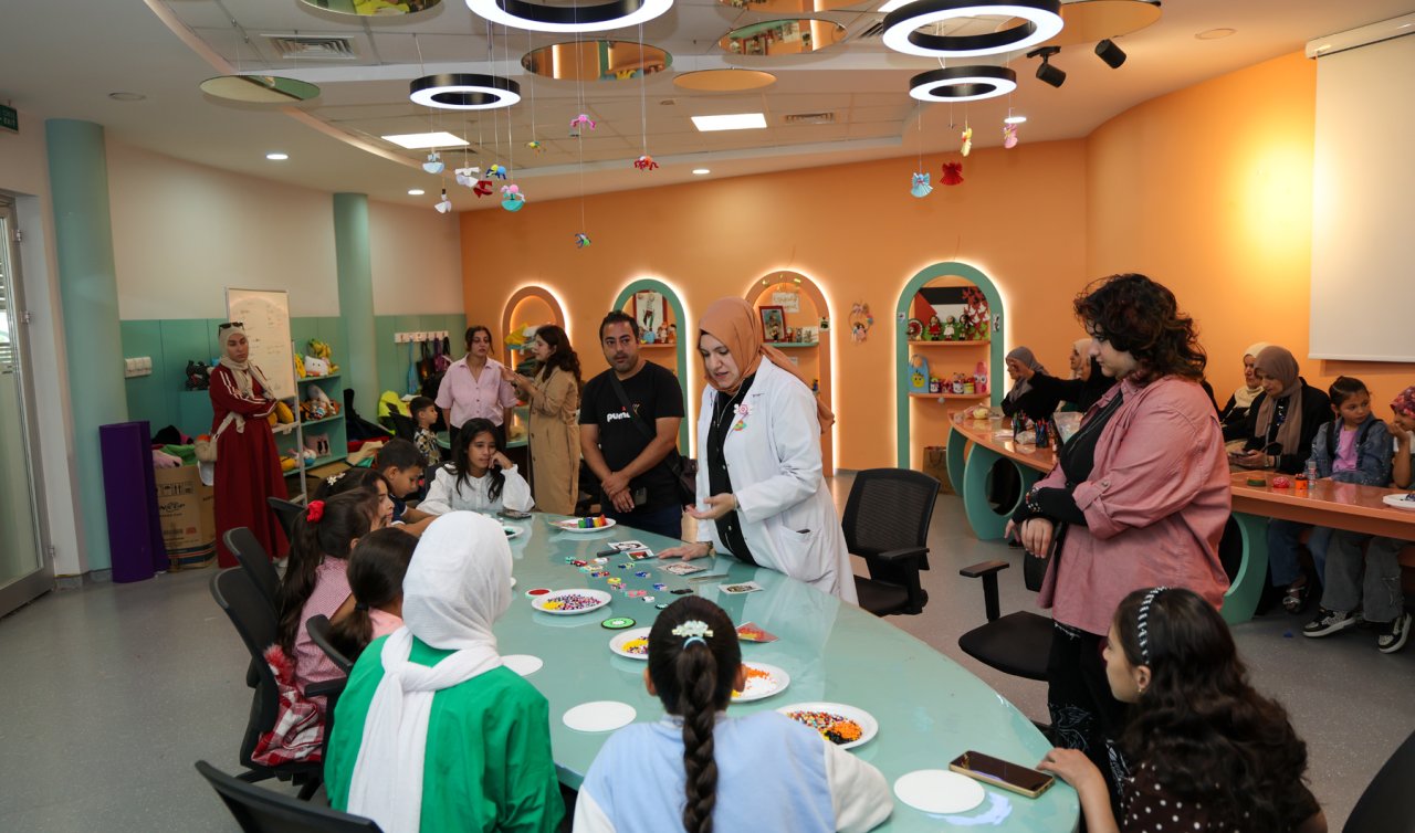 Filistinli öğrenciler ve aileleri Selçuklu Belediyesi Gelişim Ve Teknoloji Akademisi’nde