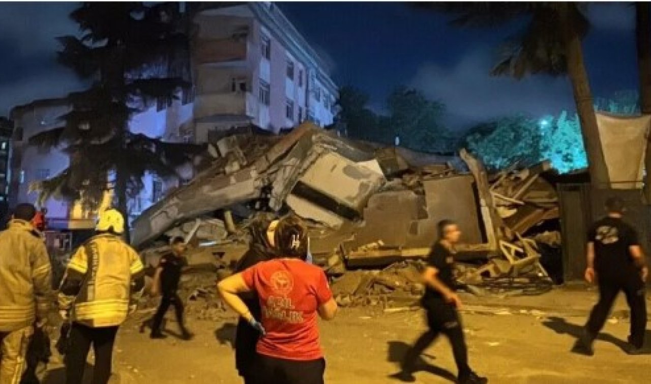 Bahçelievler’de boşaltılan 4 katlı bina çöktü