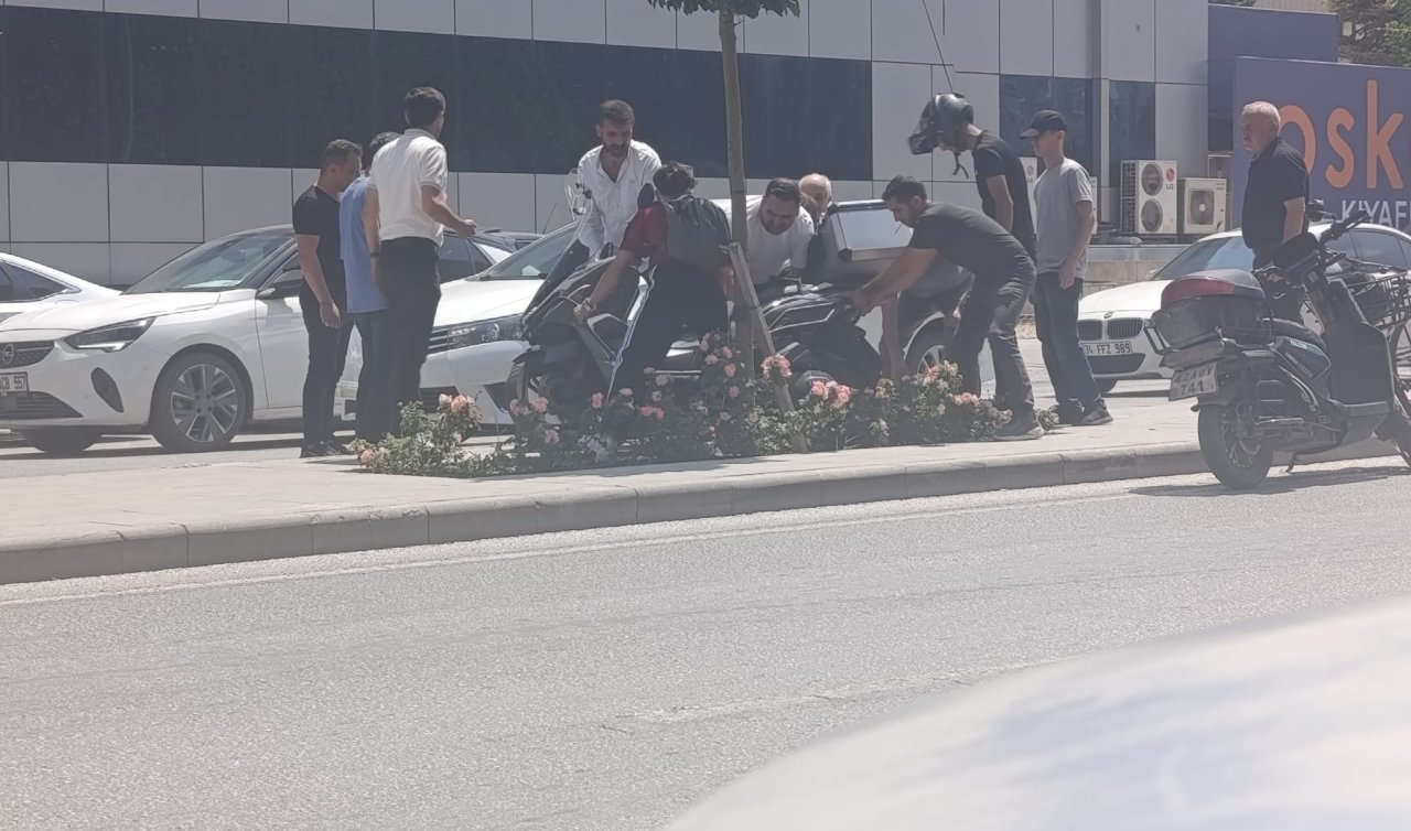 Konya’da kontrolden çıkan motosiklet ağaca çarptı!