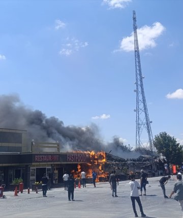 Konya’da dinlenme tesisinde yangın çıktı!