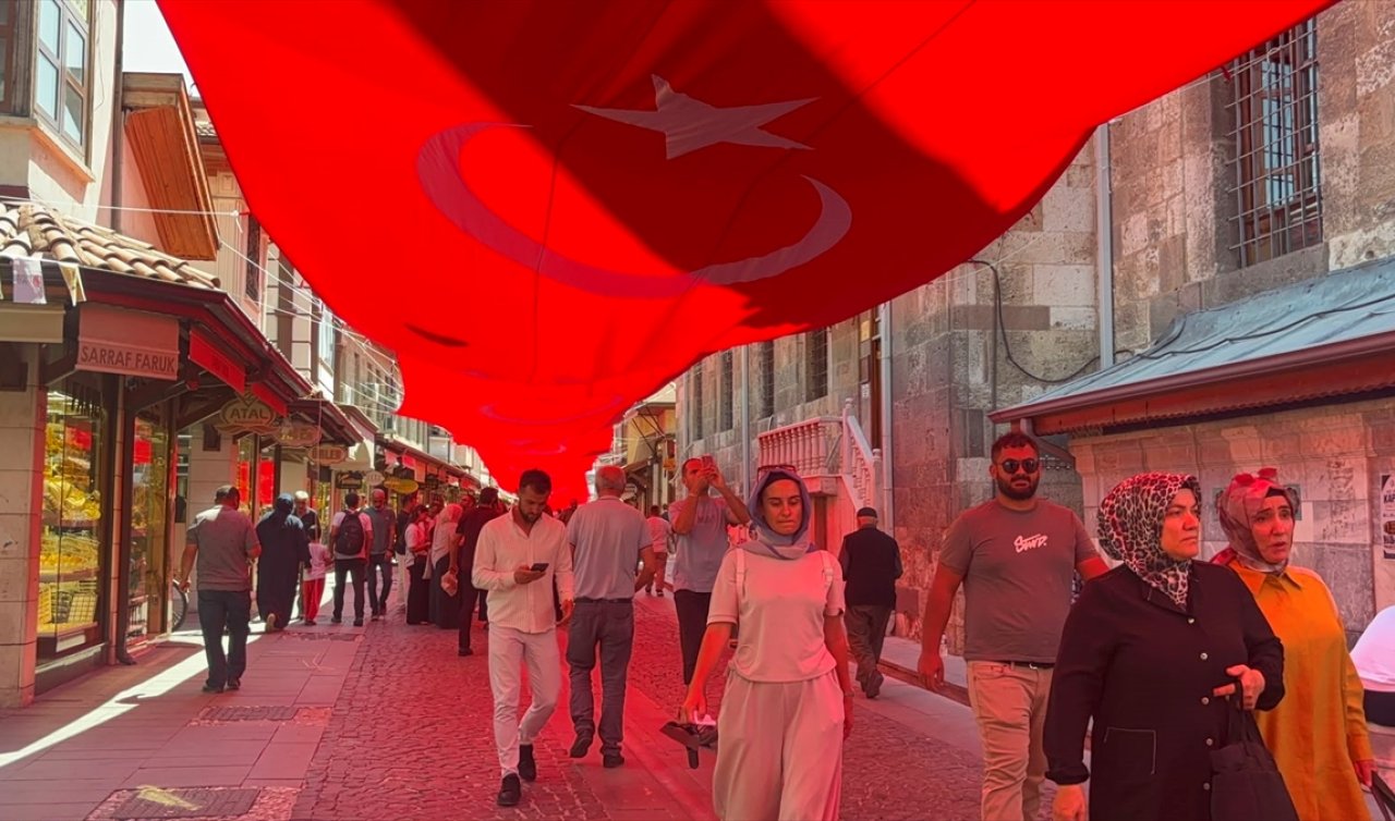 Konya’da “5. Tarihi Bedesten Alışveriş Günleri“ başladı