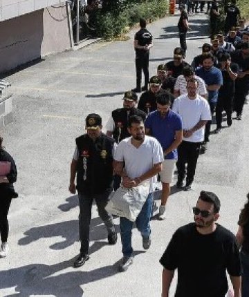 “İnternet Altyapısı Değişikliği“ bahanesiyle 116 milyonluk vurgun: 53 kişi cezaevine gönderildi