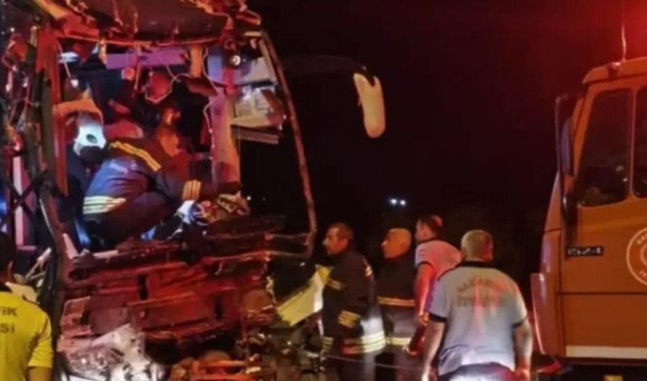 Konya’dan Kahta’ya giden yolcu otobüsü feci kaza yaptı: 2 ölü, 17 yaralı!