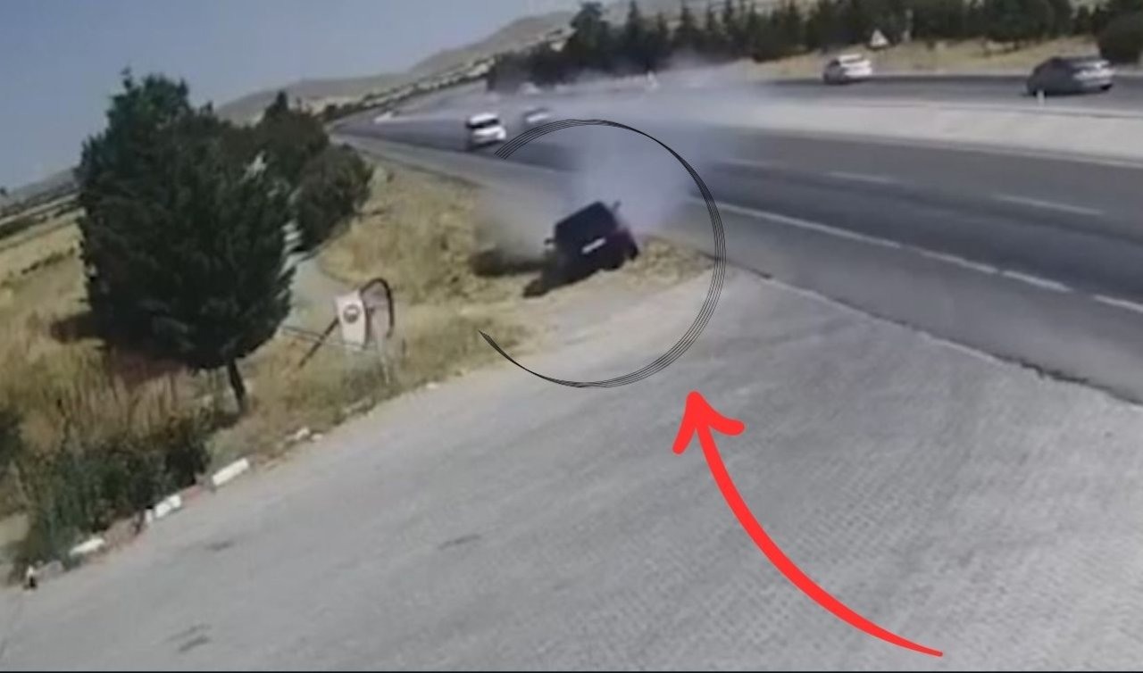  Konya’da iki otomobilin çarpıştığı kazada 2 kişi öldü, 1 kişi yaralandı