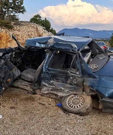 Konya’da tır ve otomobil çarpıştı: Emine Yabar hayatını kaybetti