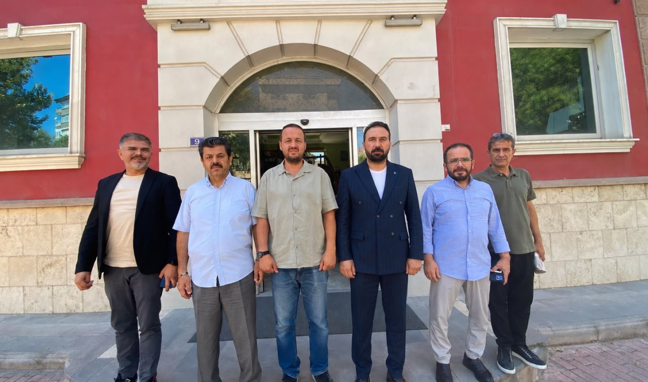 Konya Yeni Medya Cemiyeti’nden Merhaba Gazetesi’ne 57. yıl ziyareti