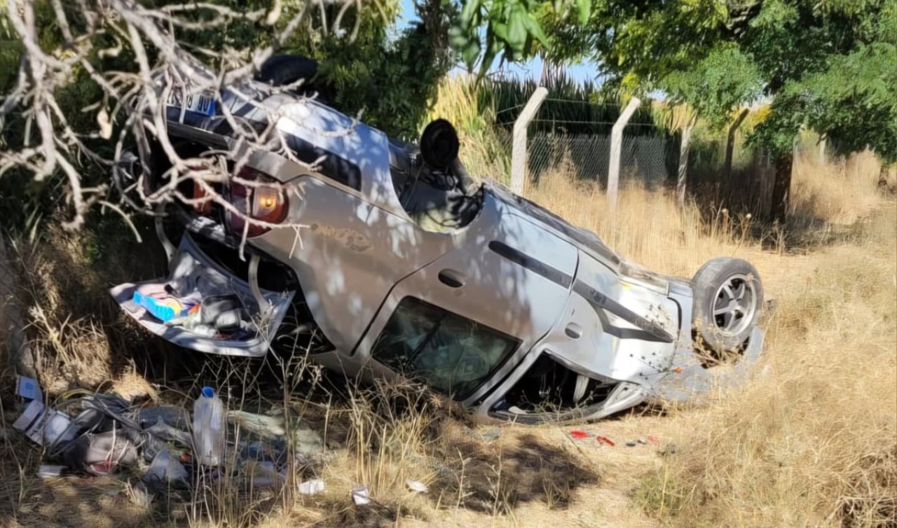 Konya’da devrilen otomobildeki 2 kardeş yaralandı