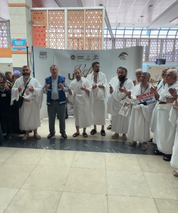 Konya Büyükşehir’in Vefa Umresi’nde ikinci kafile kutsal topraklara uğurlandı