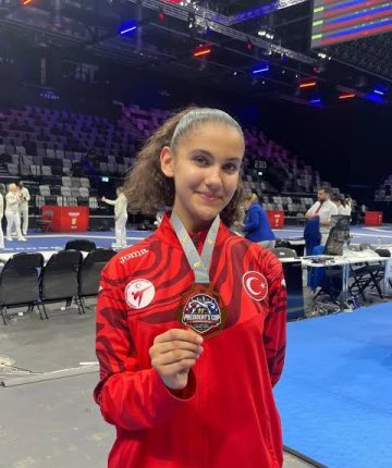 Konyalı milli sporcu Merve Telli Avrupa Şampiyonu oldu!