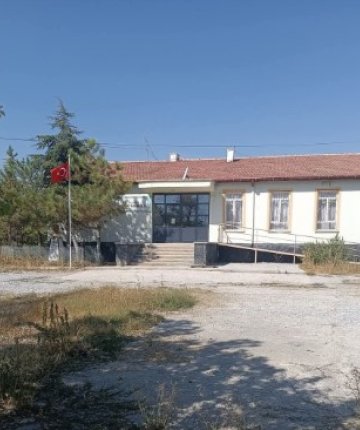 Konya’da ilk gün krizi! Öğretmen olmayınca öğrenciler evlerine döndü