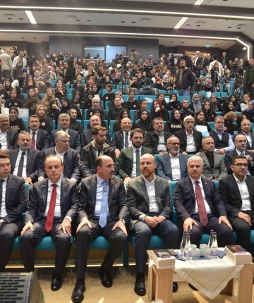 Bilal Erdoğan Konya’da konuştu: İmam hatip nesli için 21. yüzyıl vurgusu