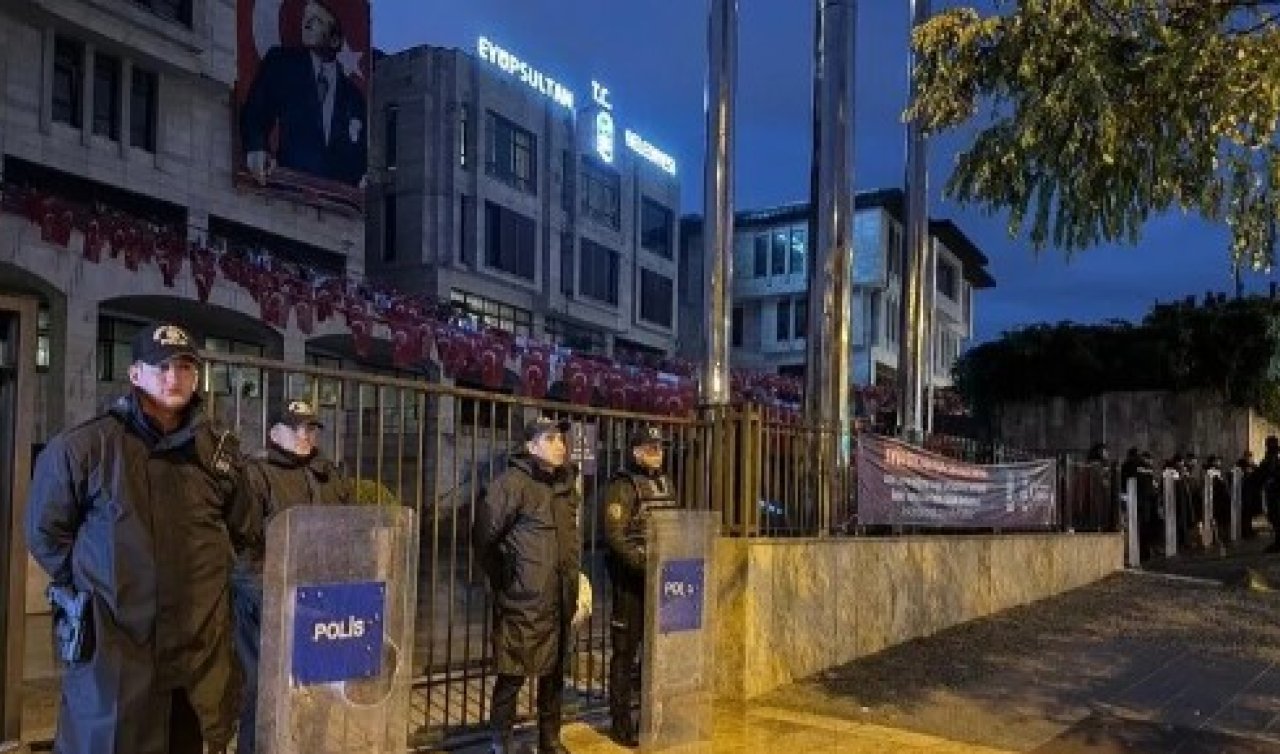 Eyüpsultan Belediye Başkanı Özmen’in de aralarında olduğu 28 şüpheli gözaltına alındı