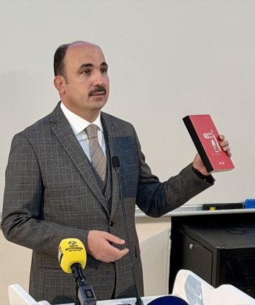 Konya’da İsrail’in saldırılarının yıl dönümünde Filistin’in direnişine kitapla destek