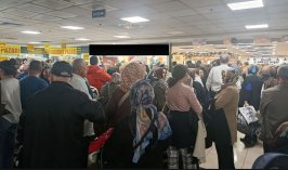 Konya’da indirim izdihamı! Görüntüler pes dedirtti