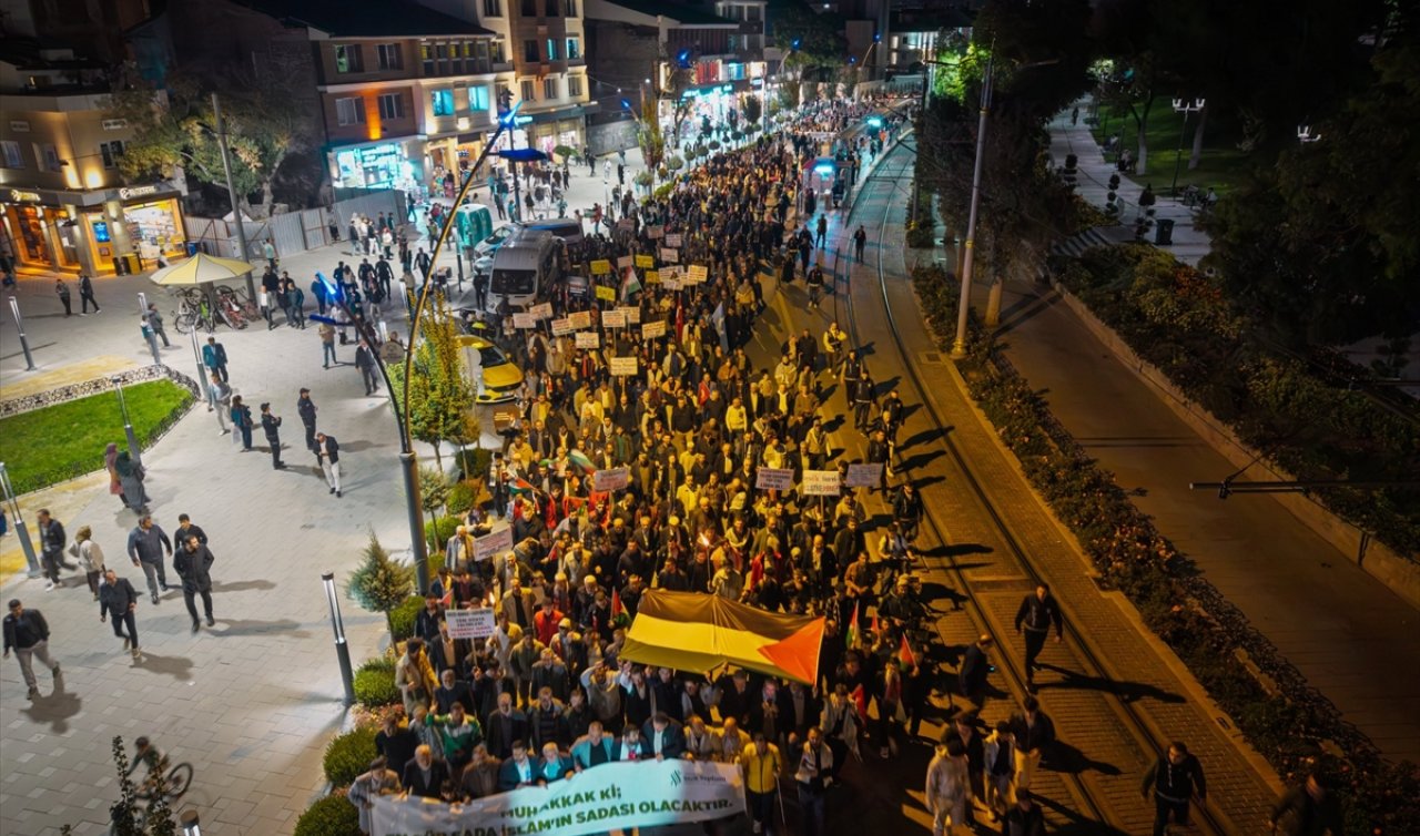 İsrail’in Gazze’de uyguladığı soykırım Konya’da protesto edildi