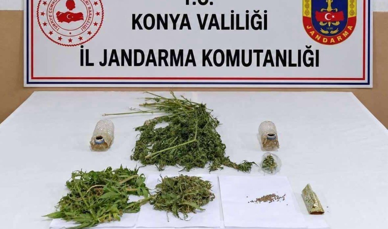 Konya’da jandarmadan uyuşturucu operasyonu: Binlerce hap ele geçirildi