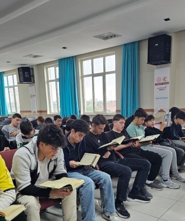Konya’da İmam Hatiplerin mimarları unutulmadı: Hafızlar Kur’an okudu, hatimler bağışlandı