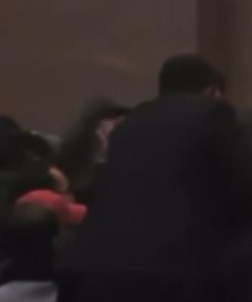 İstanbul Barosu Genel Kurulu’nda avukatlar arasında yumruklu kavga