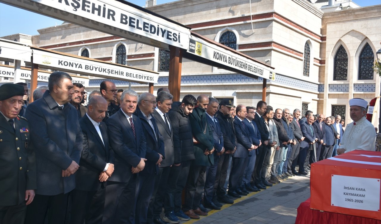 Hayatını kaybeden Muratpaşa Kaymakamı Kara, Konya’da toprağa verildi